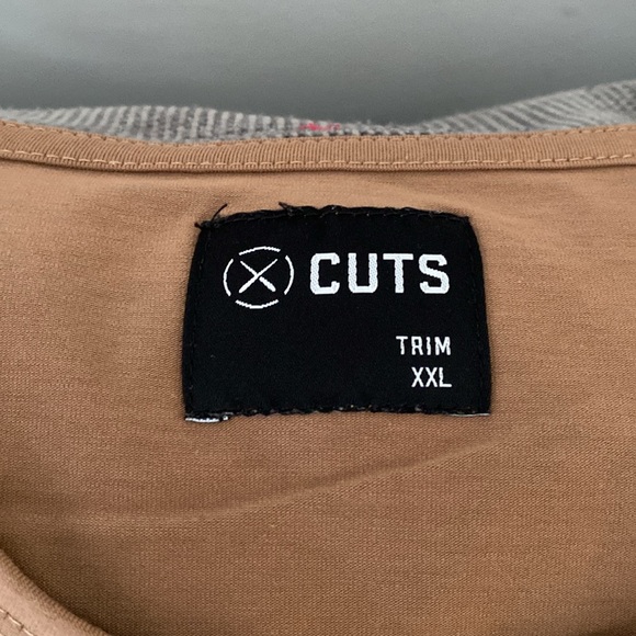 Mens Cuts curve hem t-shirt. Size XXL. Brown - Picture 2 of 4